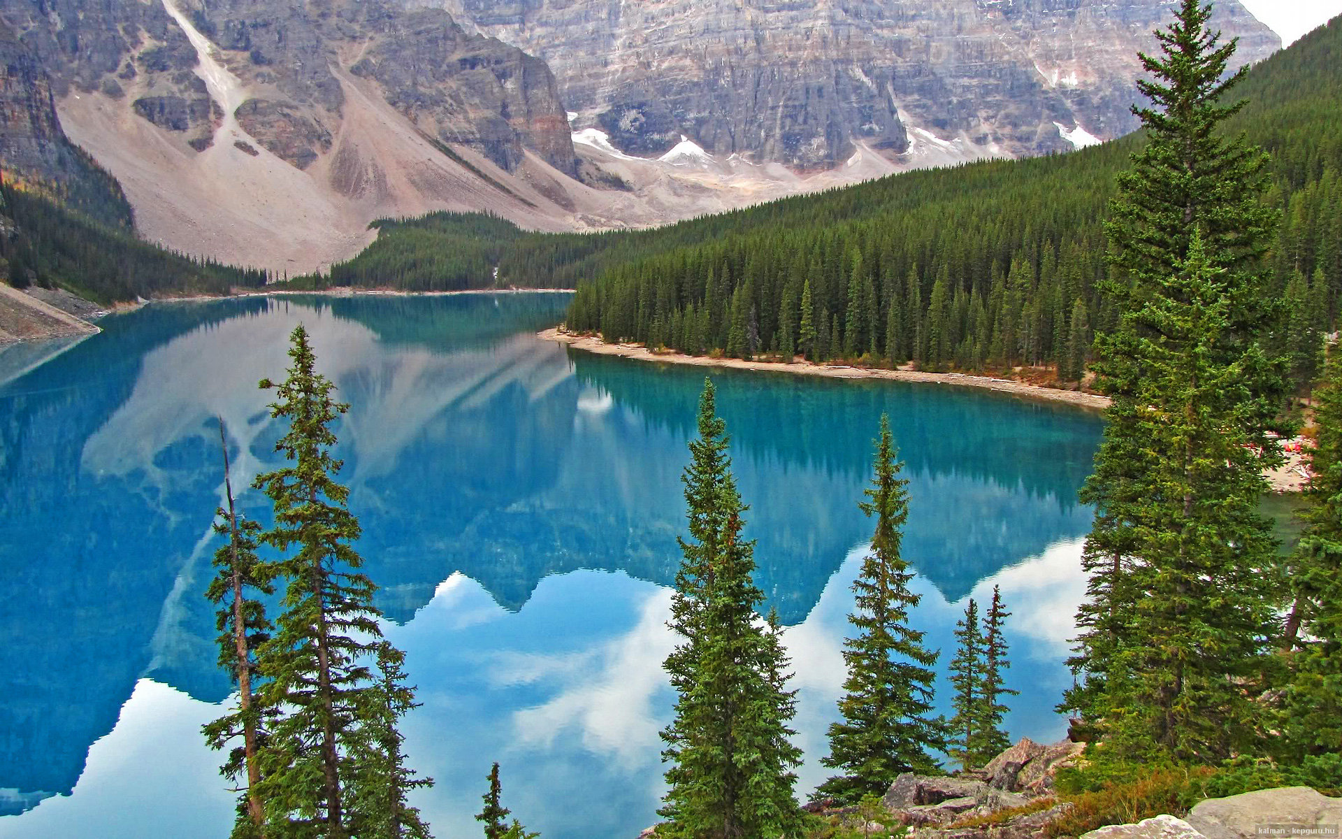 开云体育官网-中国香港队如何加强国际合作与交流,提升团队战术执行力,香港队一起合影 第2张 开云体育官网-中国香港队如何加强国际合作与交流,提升团队战术执行力,香港队一起合影 第2张